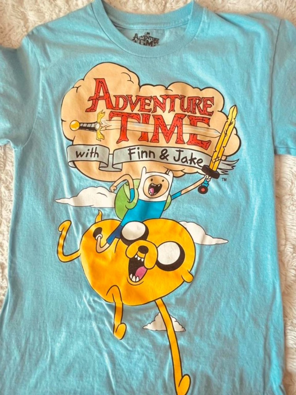 NWOT Adventure Time Finn & Jake Graphic T-Shirt Small Cartoon Network Blue Tee